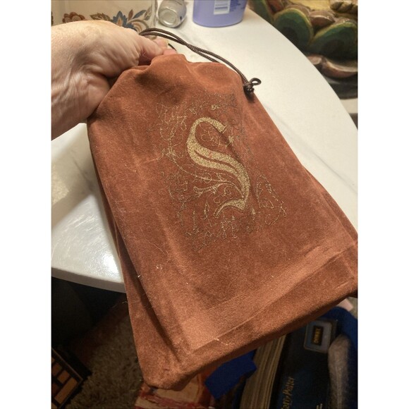 Witchcraft & Storybook Cosmetics Eyeshadow Palette New in Box Book - Picture 8 of 8